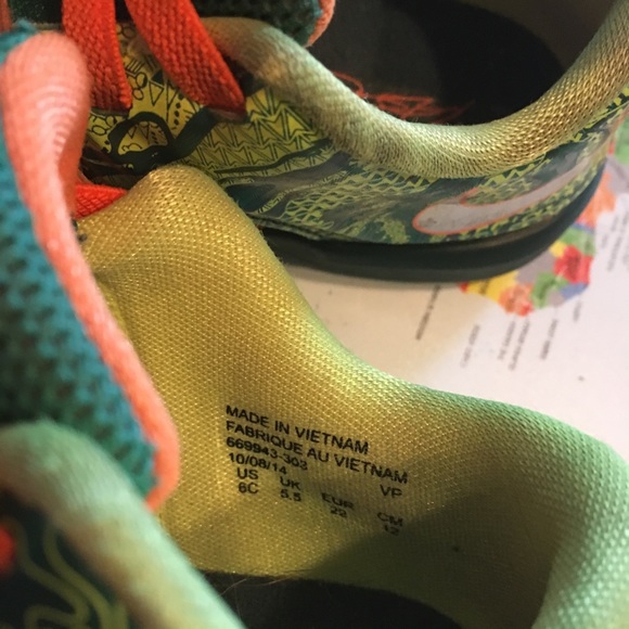 Nike weatherman size 6 toddler shoe - Picture 3 of 4